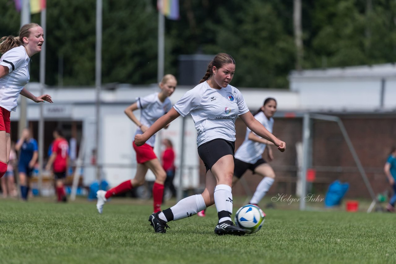 Bild 104 - Loewinnen Cup